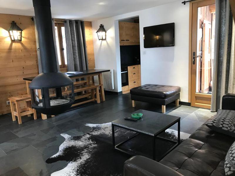 Chalet Meribel Altitude1600 Chalet 6 Personnes En Pleine Nature Au Milieu Des Pistes (Adults Only) *